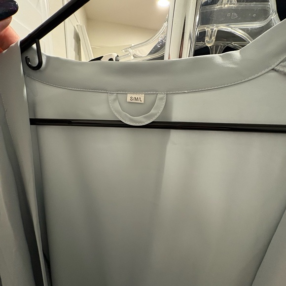 blue robe - Picture 2 of 2